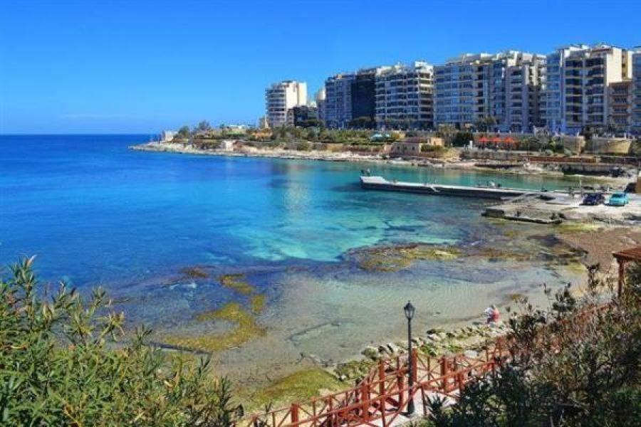 Stylish 2Br Apartment In Central St Julians St. Julian's Exteriör bild