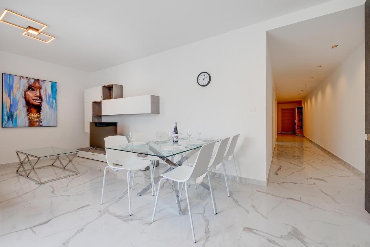 Stylish 2Br Apartment In Central St Julians St. Julian's Exteriör bild