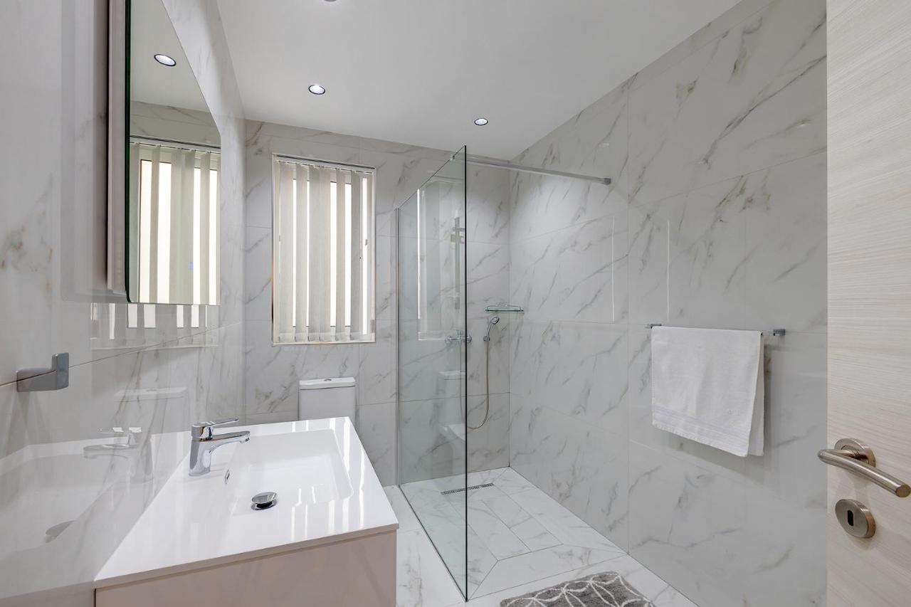 Stylish 2Br Apartment In Central St Julians St. Julian's Exteriör bild